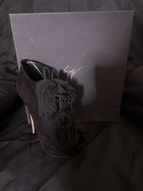 Giuseppe Zanotti Black Ruffle Peep-Toe Bootie